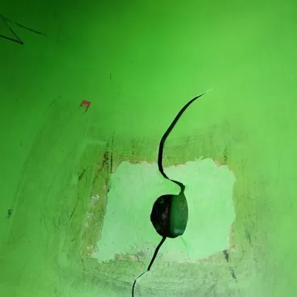 Детска площадка в опасно състояние в столичния квартал Западен парк