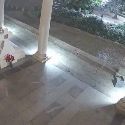 Гробовете на покойния патриарх Неофит и екзарх Йосиф отново са