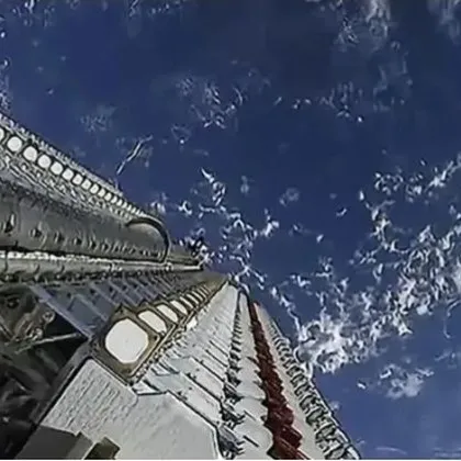 Сателитите SpaceX Starlink на Илон Мъск излъчват мощни радиосигнали които