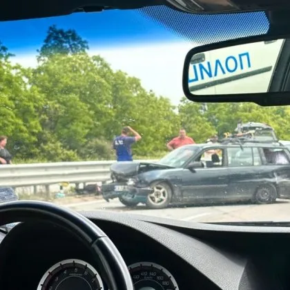 Тежка катастрофа е станала този следобед на АМ Тракия алармират