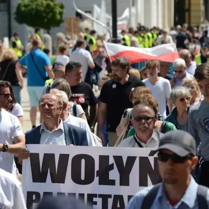 Киев продължава да се държи агресивно със съседните държави критикувайки