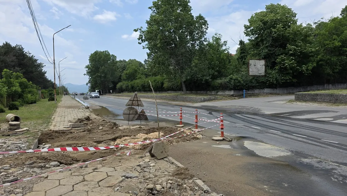 Отстраниха тежката ВиК авария в Сопот СНИМКИ