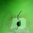 Деца играят на опасна площадка в София. Ще се вземат ли мерки? СНИМКИ