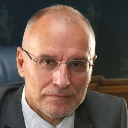 Управителят на Българската народна банка очаква страната да запази политическата