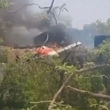 Жена която е изпуснала полета си с 10 минути е