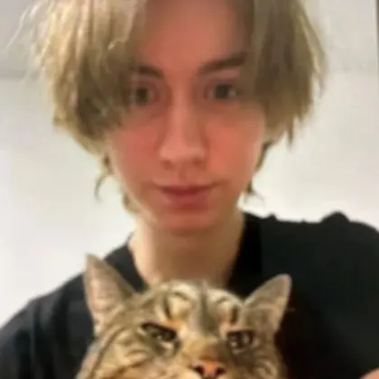 Нападателят който застреля 10 души и отне живота си при