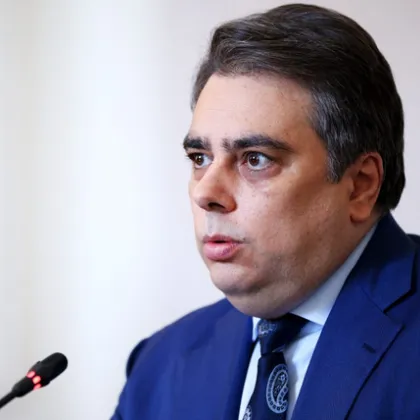 Meta свали Facebook страницата на Асен Василев Това е станало