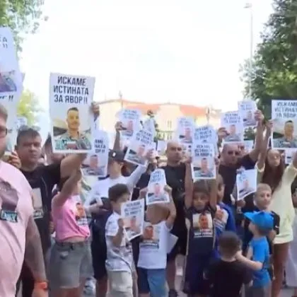 Варненци вдигнаха нов протест за смъртта на Явор