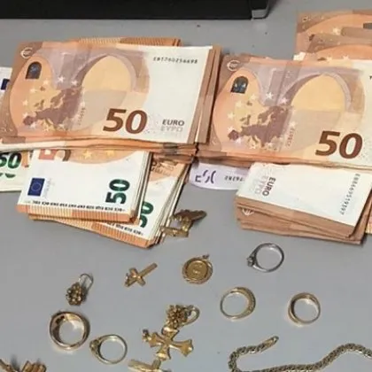 Обща присъда от 4 години и шест месеца затвор беше