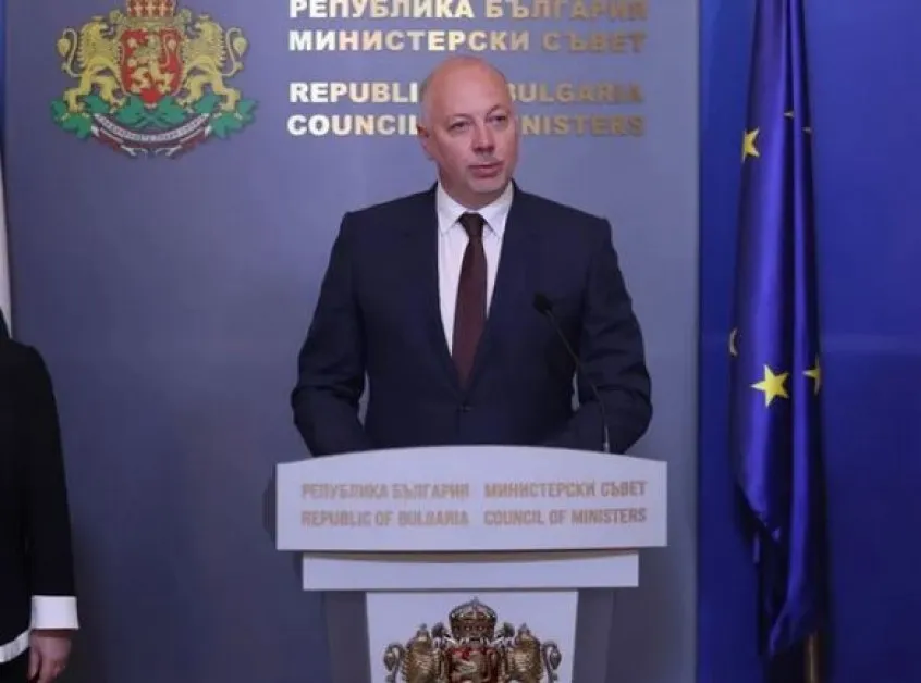 Премиерът проговори за оставката на Даниел Митов