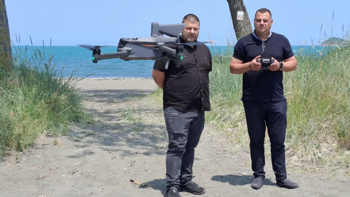 Дрон ще следи за незаконни обекти по плажовете в Бургас