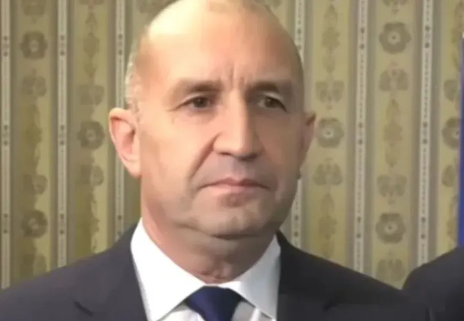 Извънредно! Радев свика съвета за национална сигурност
