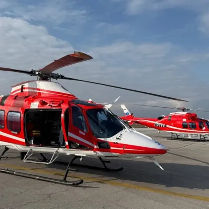 Медицински хеликоптер превози пострадал при трудова злополука мъж Той паднал