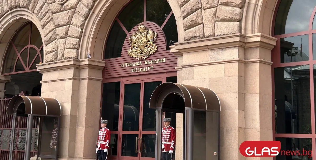 Правителството налива значителни средства за пропаганда и реклама на еврото