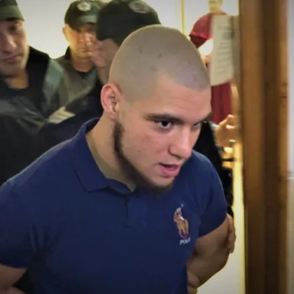 Полицията издирва 21 годишен криминално проявен перничанин Става въпрос за Васил