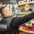 Охранител в Одеса загуби работата си, след като се скара с депутат на руски език ВИДЕО