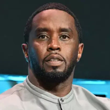 Шон Диди Комс бе забелязан да проявява обезпокоително поведение след