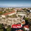 Денят ще е слънчев и горещ, но са възможни и валежи