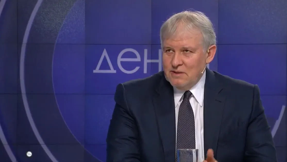 Лидерът на СДС: Борисов би стоял добре като кандидат-президент, Радев управлява еднолично