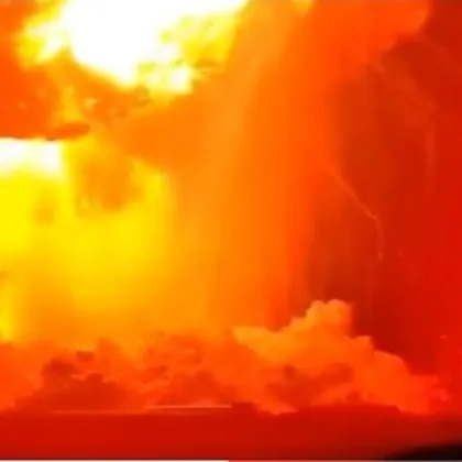 Ракета на SpaceX се взриви в гигантско огнено кълбо по