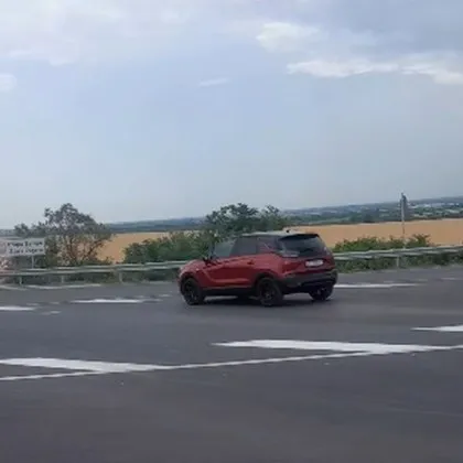 Новото кръгово на Стара Загора: тук логиката спира, но колите не ВИДЕО
