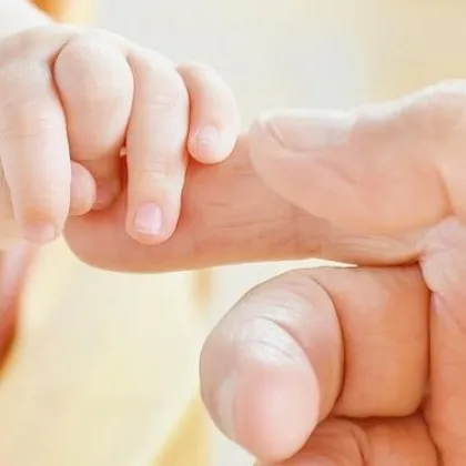 Българите родители на 11 месечното бебе което беше намерено само да