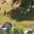 Светъл пример от Перник: Млади хора почистиха площадка и околоблоково пространство