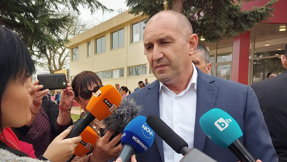 Радев: Държавата е безпомощна пред необоснованото покачване на цените