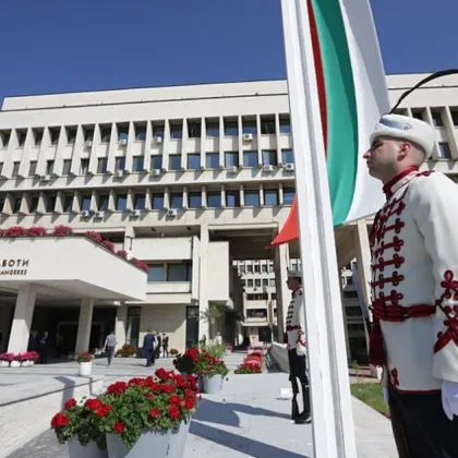 България следи със засилено внимание развитието на обстановката в Близкия