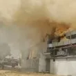 Огнени пламъци погълнаха казино в Свиленград ВИДЕО