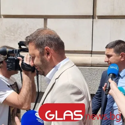 Столичният заместник кмет Никола Барбутов е задържан след като днес кабинетът