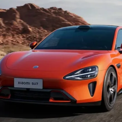 Собственик на електрически автомобил Xiaomi SU7 от Китай се е
