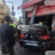 Кола се вряза в магазин в Пловдив