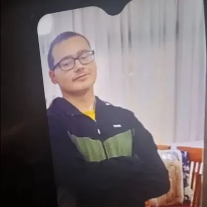 Роднини приятели и съученици издирват 10 класника Кирил Димитров Володиев от