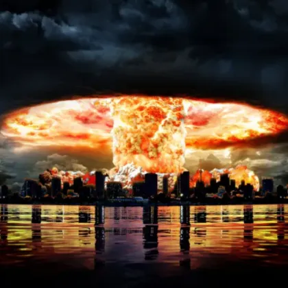 През 335 г пр н е Александър Велики изравнява със земята гръцкия