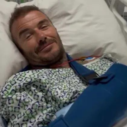 50 годишният бивш футболист Дейвид Бекъм е в болница Появи се