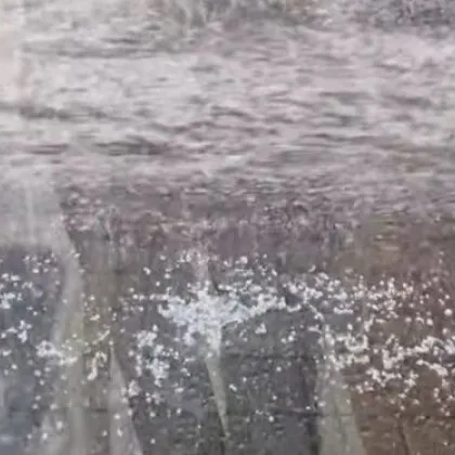 Градушка удари град в Родопите Ледени късове са се изсипали над