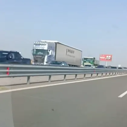 Сериозно задръстване на АМ Тракия Колона от автомобили се е