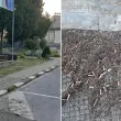 Поклон пред Левски... с изхвърлени фасове на земята СНИМКИ
