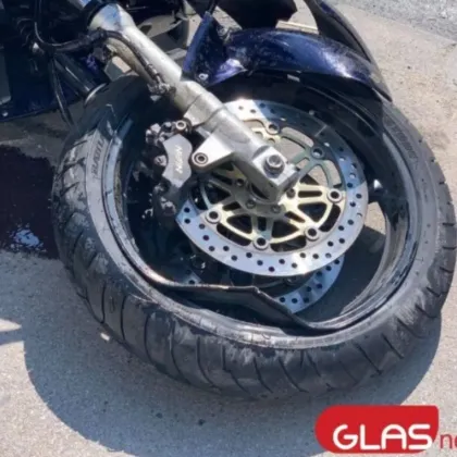 Мотоциклетист е самокатастрофирал на пътя между Варвара и Велинград Група