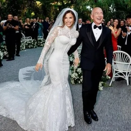 Лорън Санчес сподели първи кадър с ослепителната си булчинска рокля