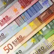 Ето кои сектори ще усетят първи положителен ефект от еврото