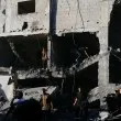 Най-малко 60 души са загинали при израелски удари в Газа