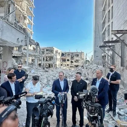 Вестник Bild съобщава че германският министър на вътрешните работи Александър Добринд