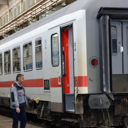 БДЖ с обяснение за значителния престой на влак на гара Гурково