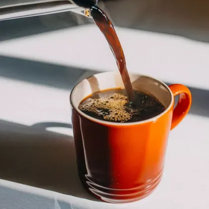 Експерт по дълголетие посочи че една обичайна напитка която повечето