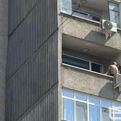 Мъж заплашва да скочи от блок в Стара Загора