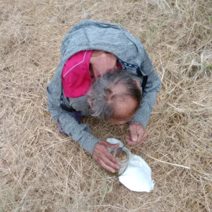 Любчо Ангелов Маринов живее в условия които не биха били