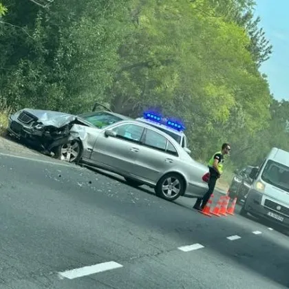 Две коли са се сблъскали край Слънчев бряг тази сутрин