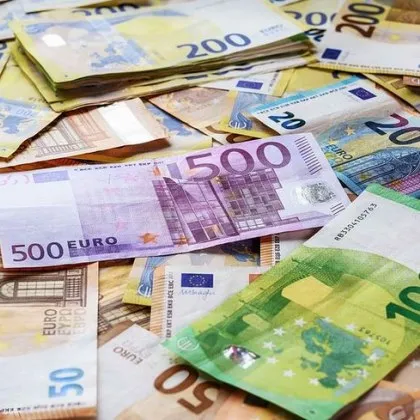 Превалутирането в евро на персоналните спестявания на гражданите във втория